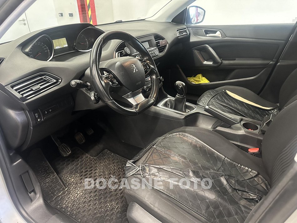 Peugeot 308 1.6 HDi 