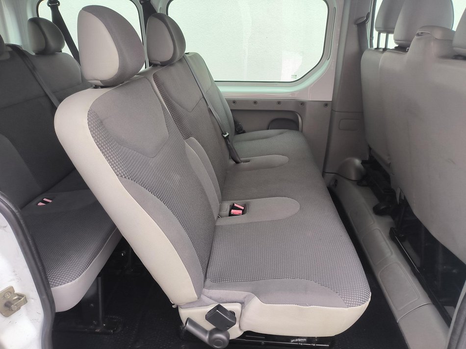 Opel Vivaro 2.0CDTi  9míst