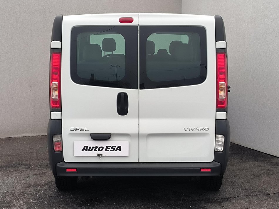 Opel Vivaro 2.0CDTi  9míst