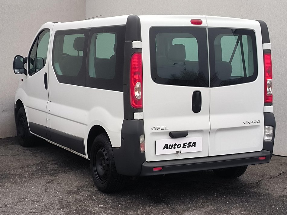 Opel Vivaro 2.0CDTi  9míst