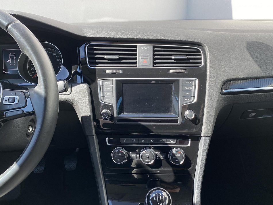 Volkswagen Golf 1.4TSi Highline