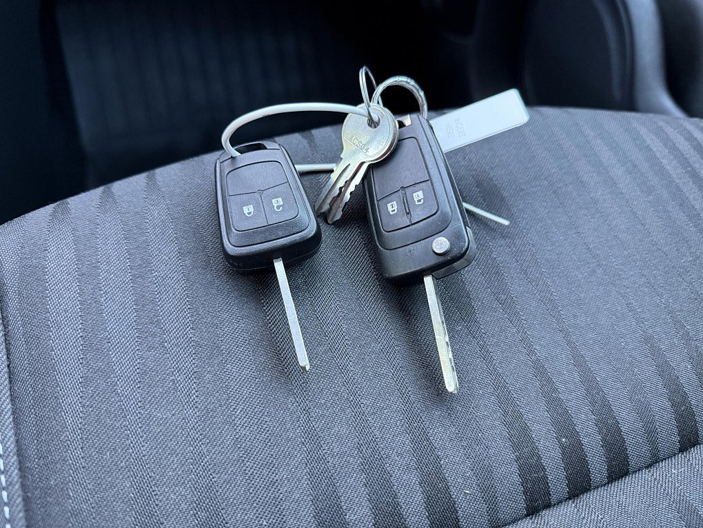 Opel Zafira 1.4 i 