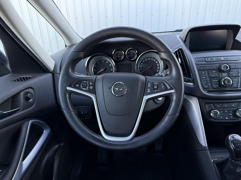 Opel Zafira 1.4 i 