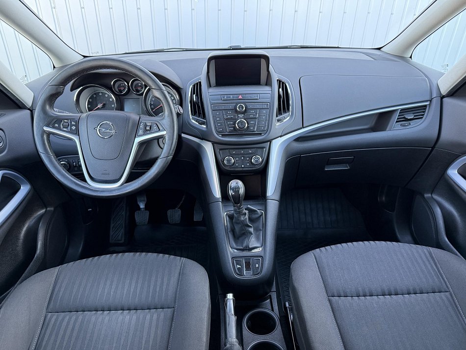 Opel Zafira 1.4 i 