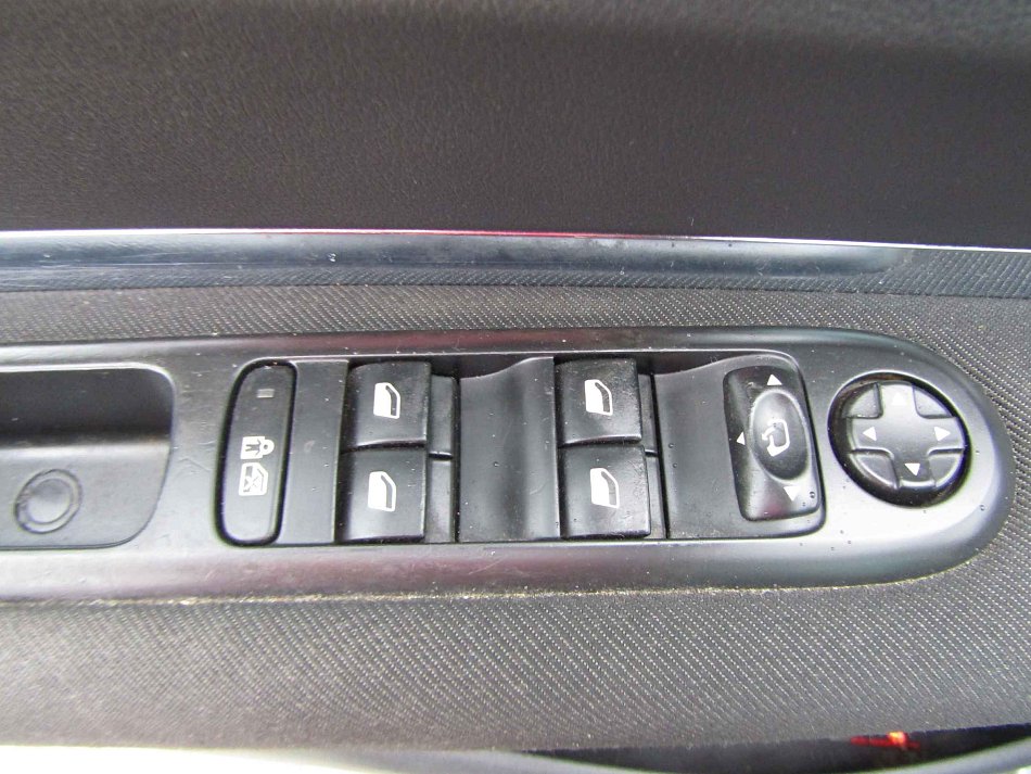 Peugeot 5008 2.0 HDi 