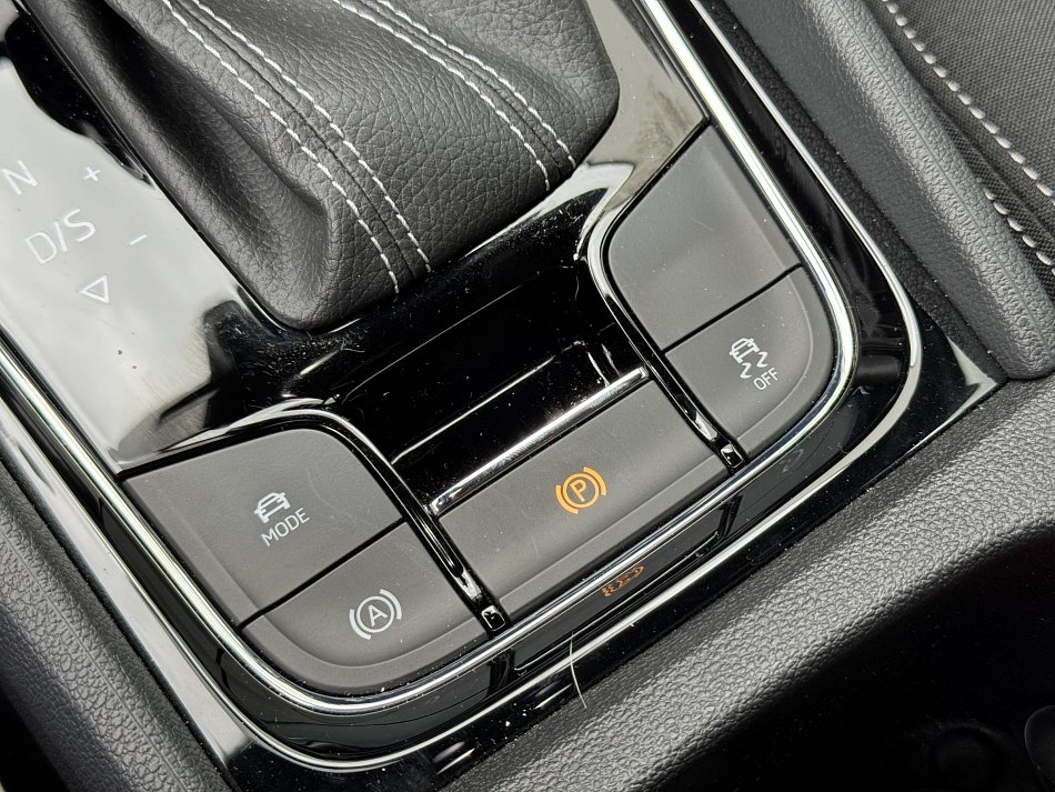 Škoda Karoq 2.0 TSi SportLine 4x4