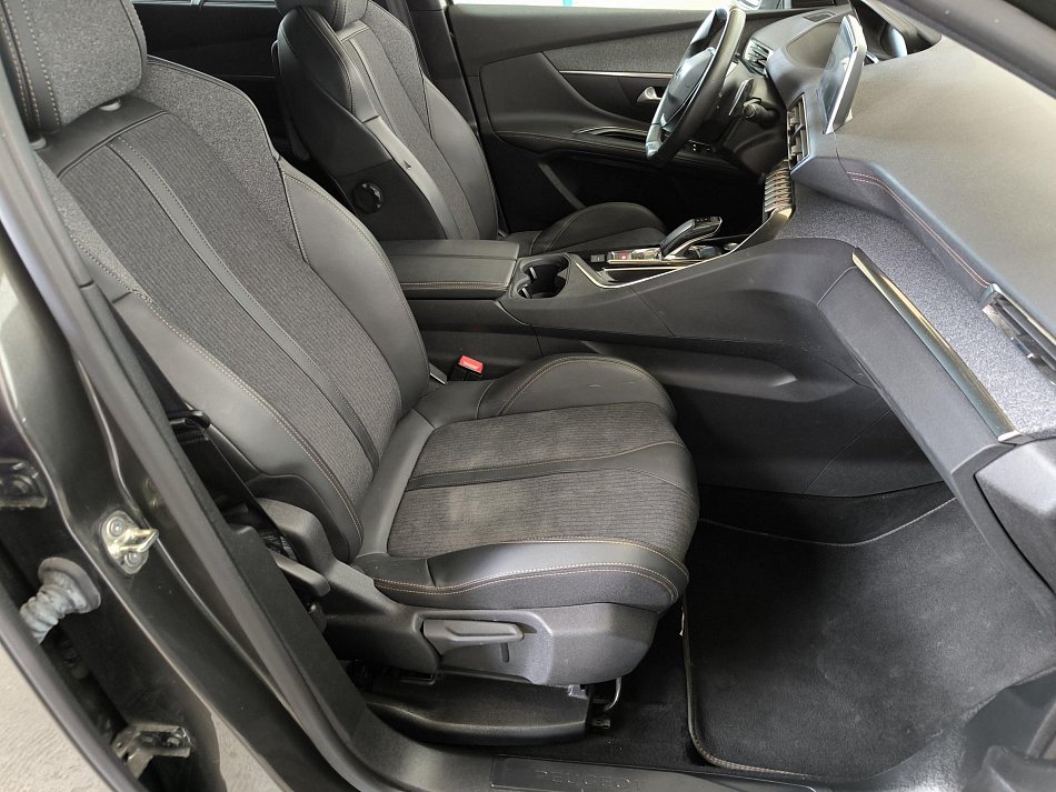 Peugeot 5008 1.5 HDi GT Line