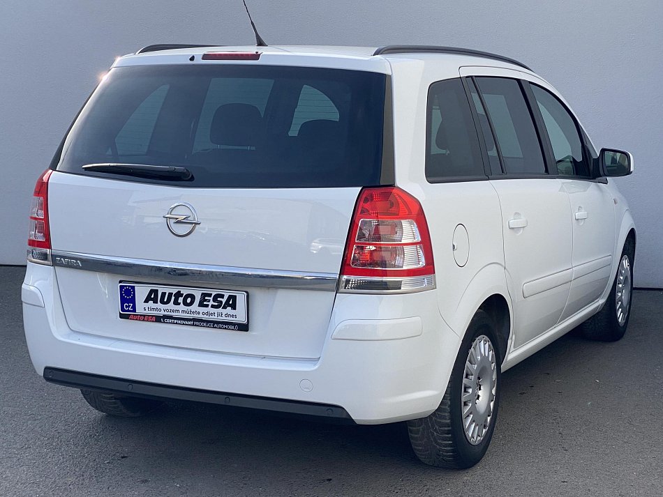 Opel Zafira 1.8 16V  7míst