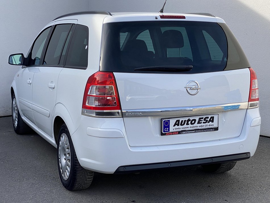 Opel Zafira 1.8 16V  7míst