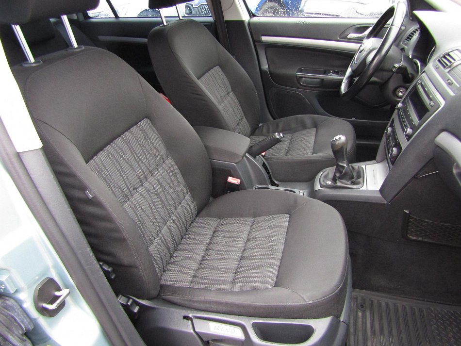 Škoda Octavia II 1.6TDi Elegance