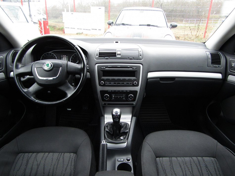 Škoda Octavia II 1.6TDi Elegance