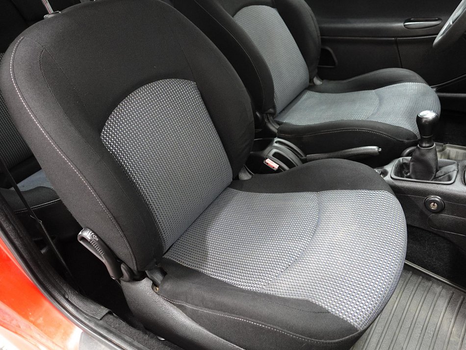 Peugeot 206 1.1i 