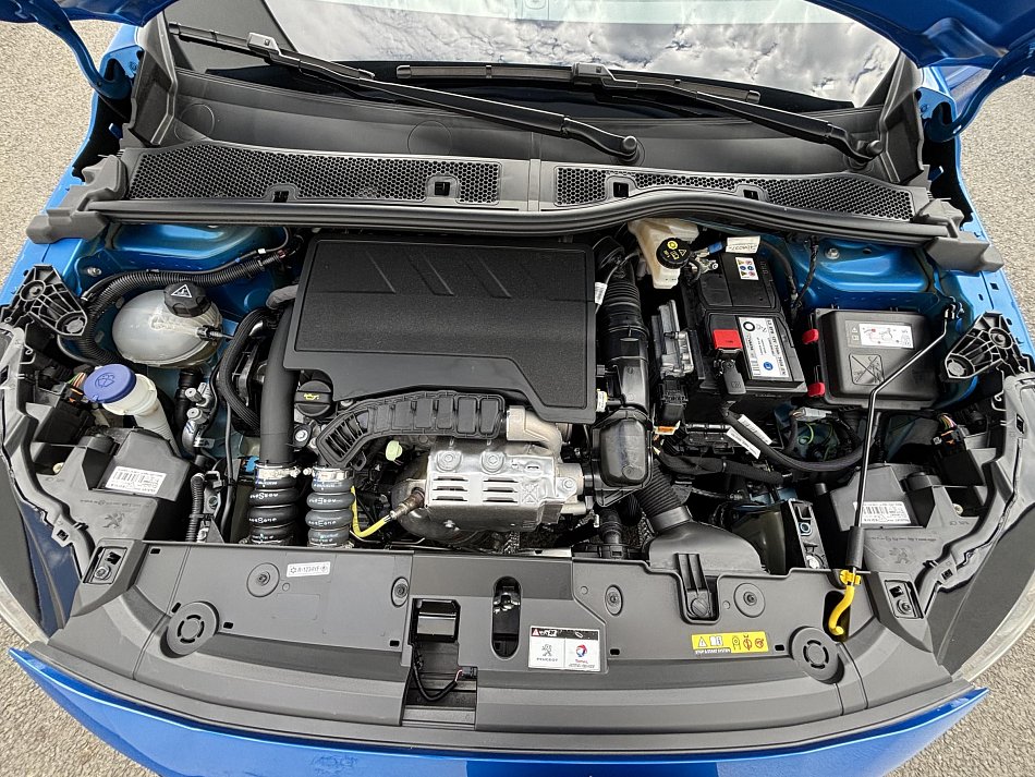 Peugeot 208 1.2 PT GT