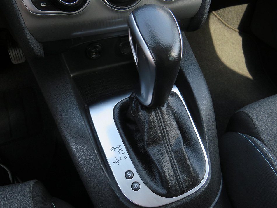 Citroën C4 1.2 PT Selection