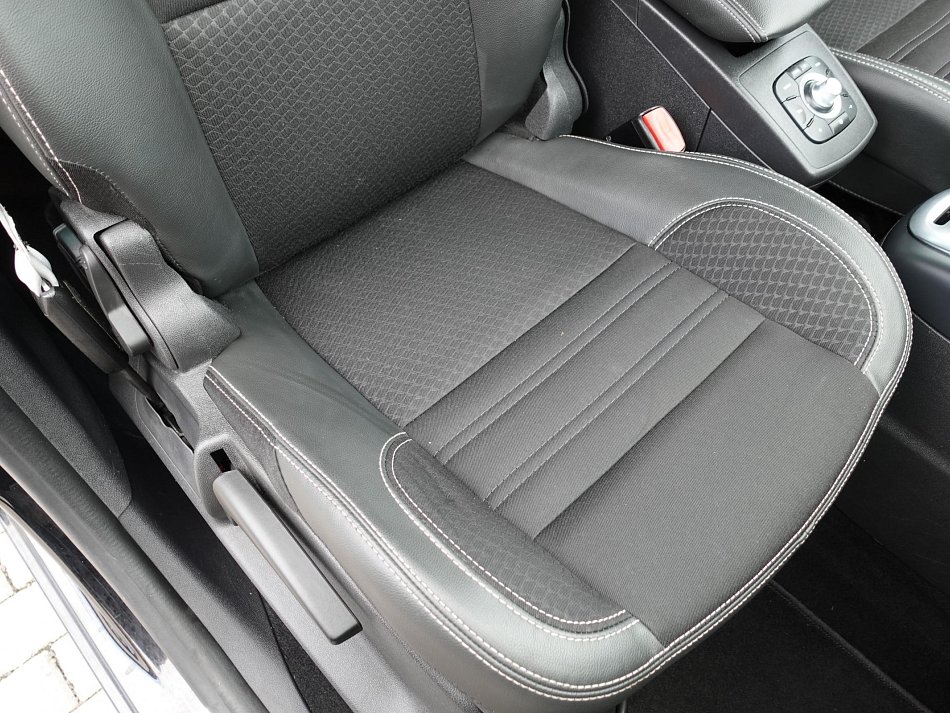 Renault Grand Scénic 1.5 dCi  7míst