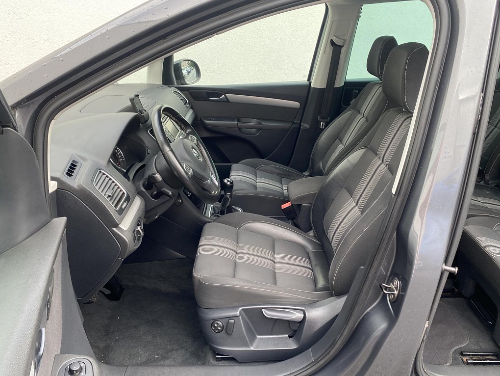 Volkswagen Sharan 2.0 TDi Match