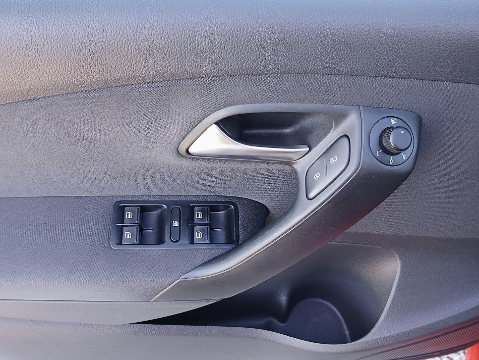 Volkswagen Polo 1.4 i 