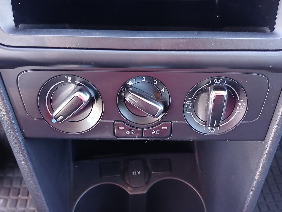 Volkswagen Polo 1.4 i 