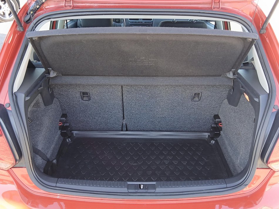 Volkswagen Polo 1.4 i 