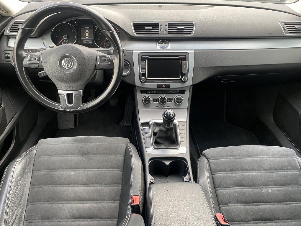 Volkswagen CC 2.0 TDi Sport