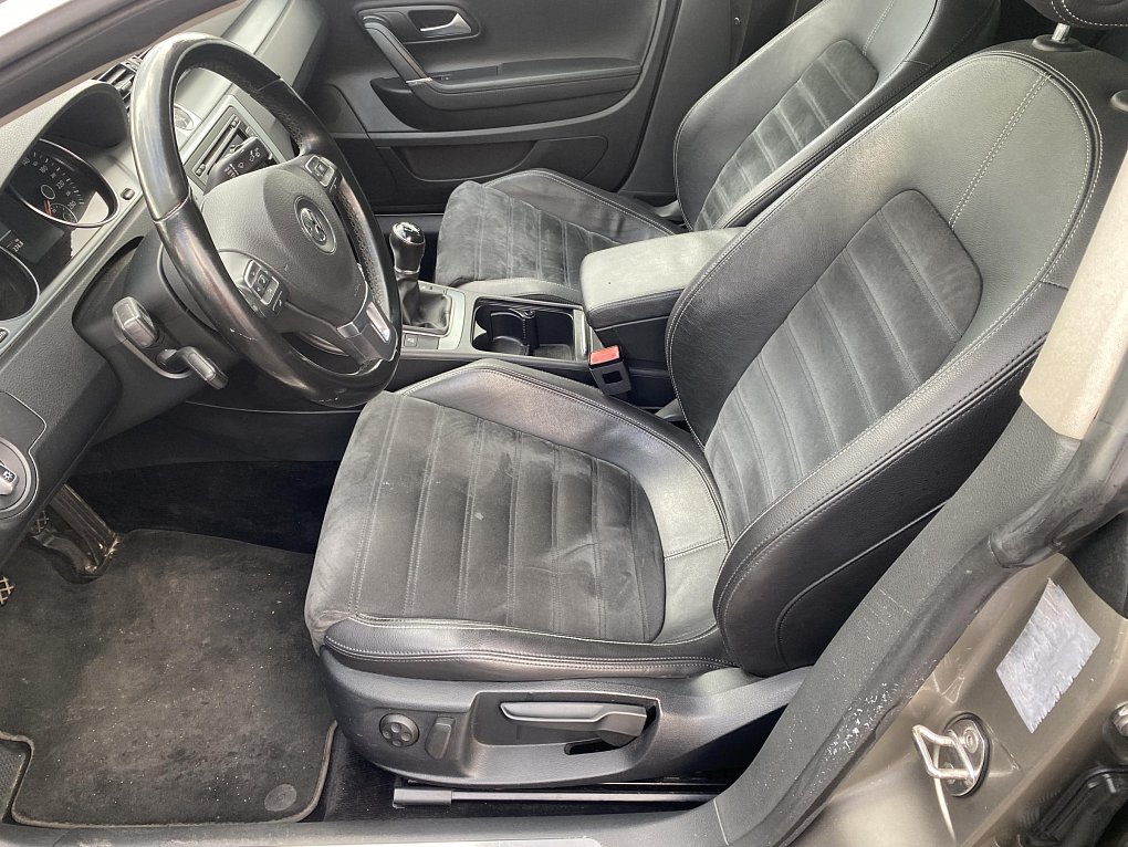 Volkswagen CC 2.0 TDi Sport