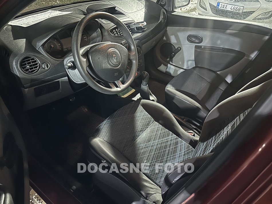 Renault Clio 1.2i 