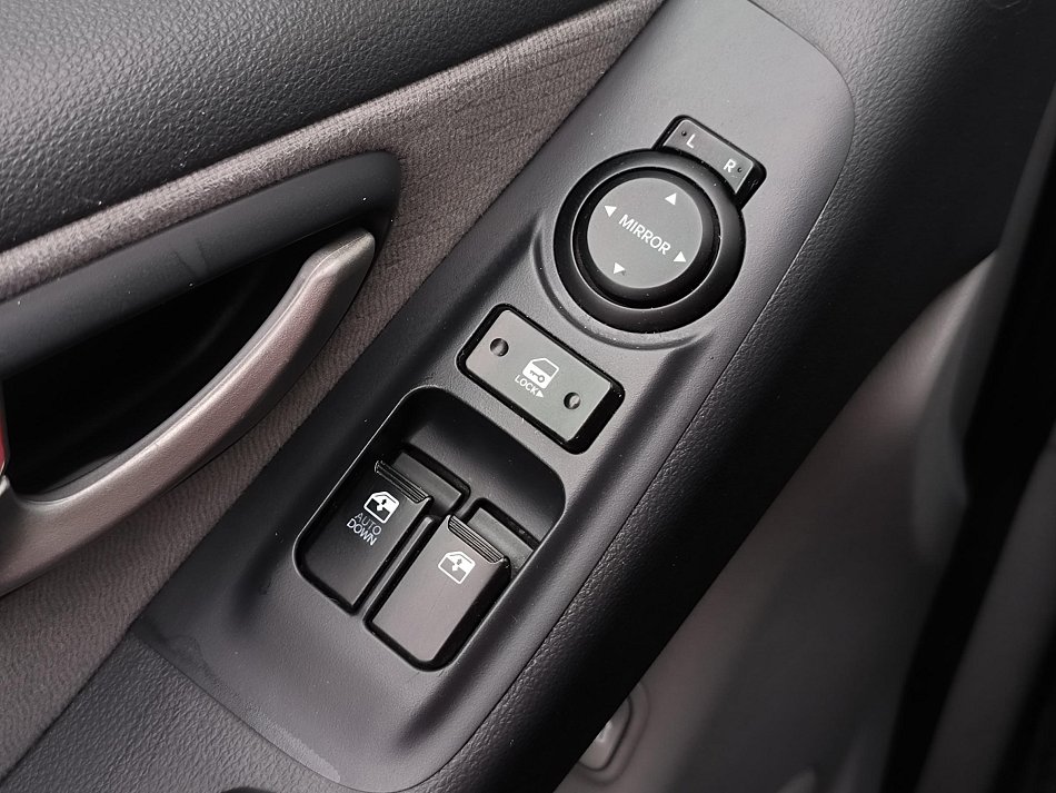 Hyundai H 1 2.5CRDi  8míst