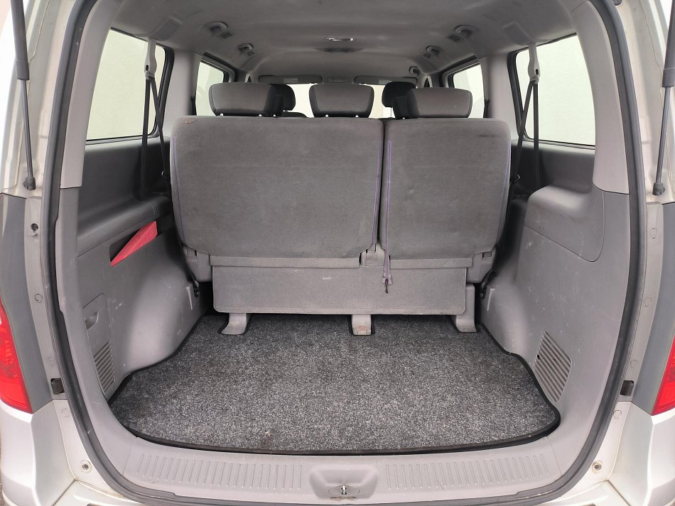 Hyundai H 1 2.5CRDi  8míst