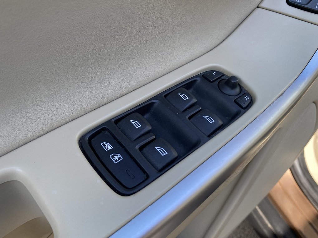 Volvo XC60 2.4 D5 Momentum AWD