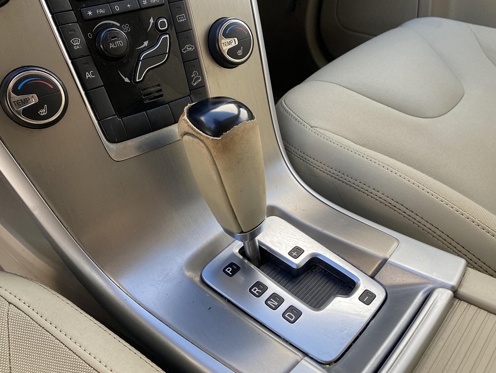 Volvo XC60 2.4 D5 Momentum AWD