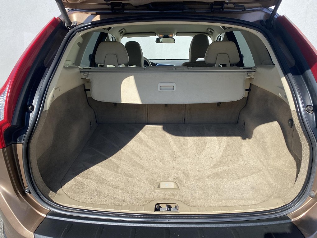 Volvo XC60 2.4 D5 Momentum AWD