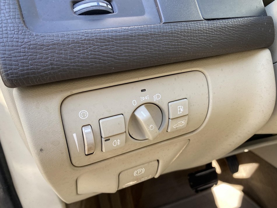 Volvo XC60 2.4 D5 Momentum AWD