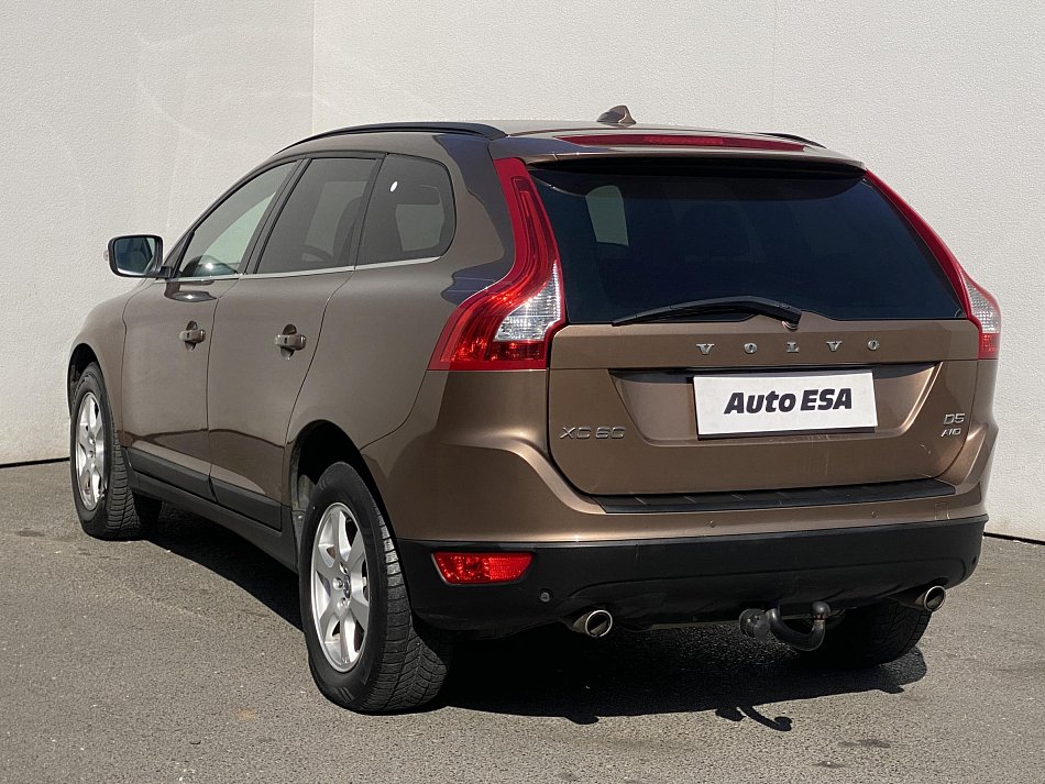 Volvo XC60 2.4 D5 Momentum AWD