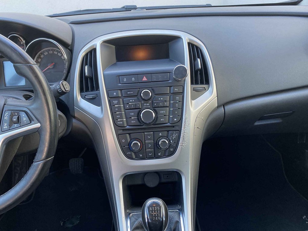 Opel Astra 1.4T 