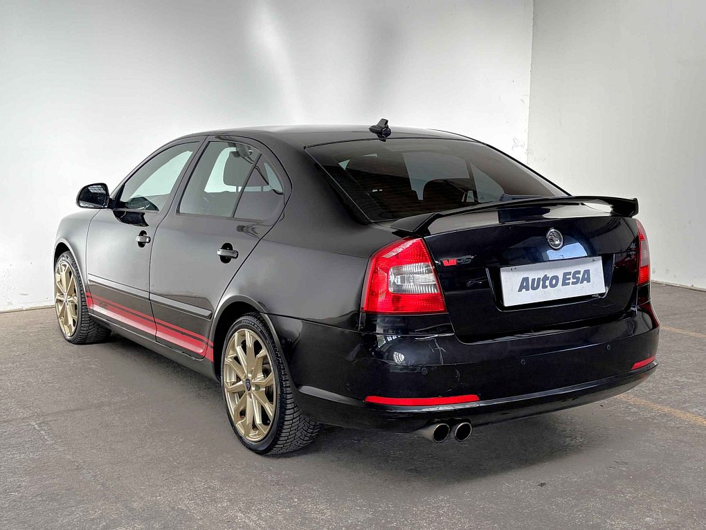 Škoda Octavia II 2.0 TFSi RS
