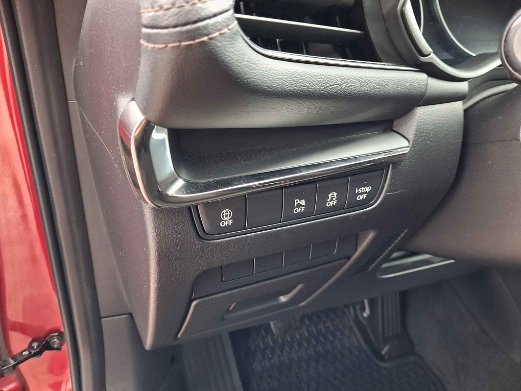 Mazda 3 2.0i 