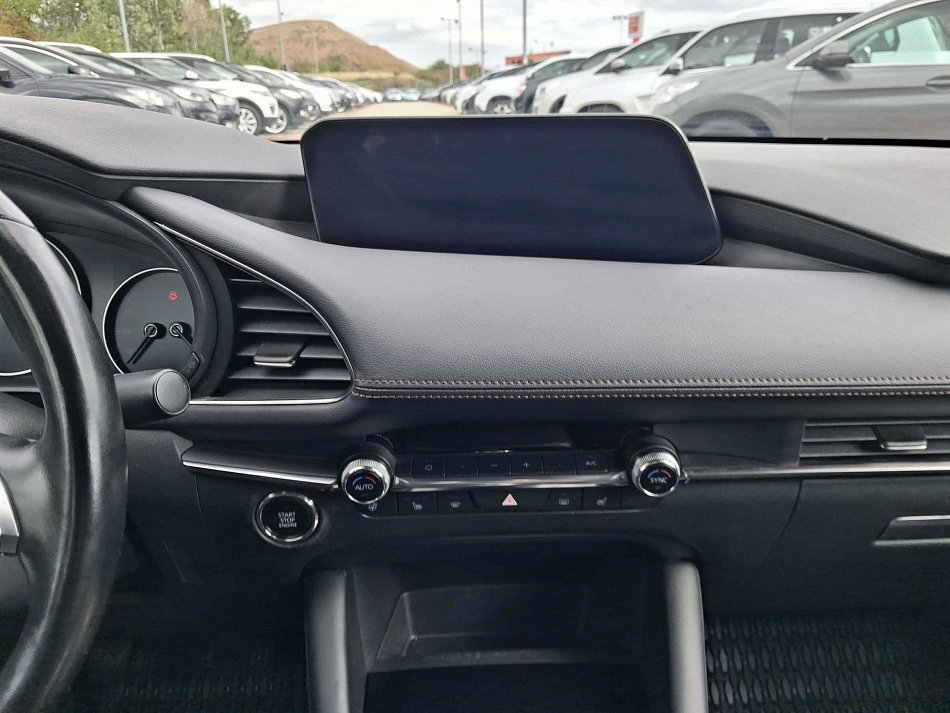 Mazda 3 2.0i 