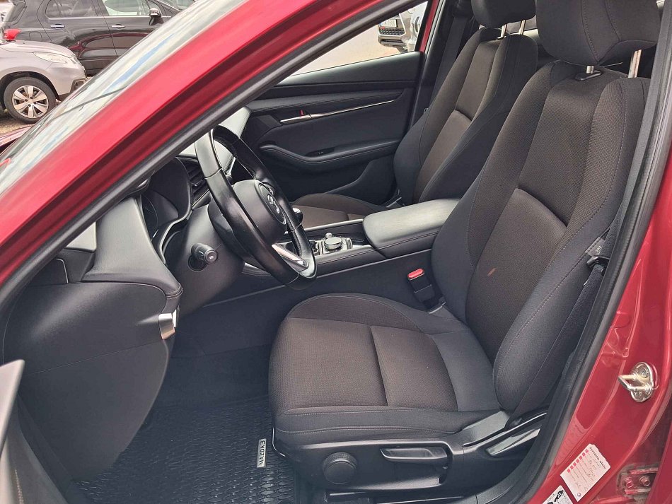 Mazda 3 2.0i 