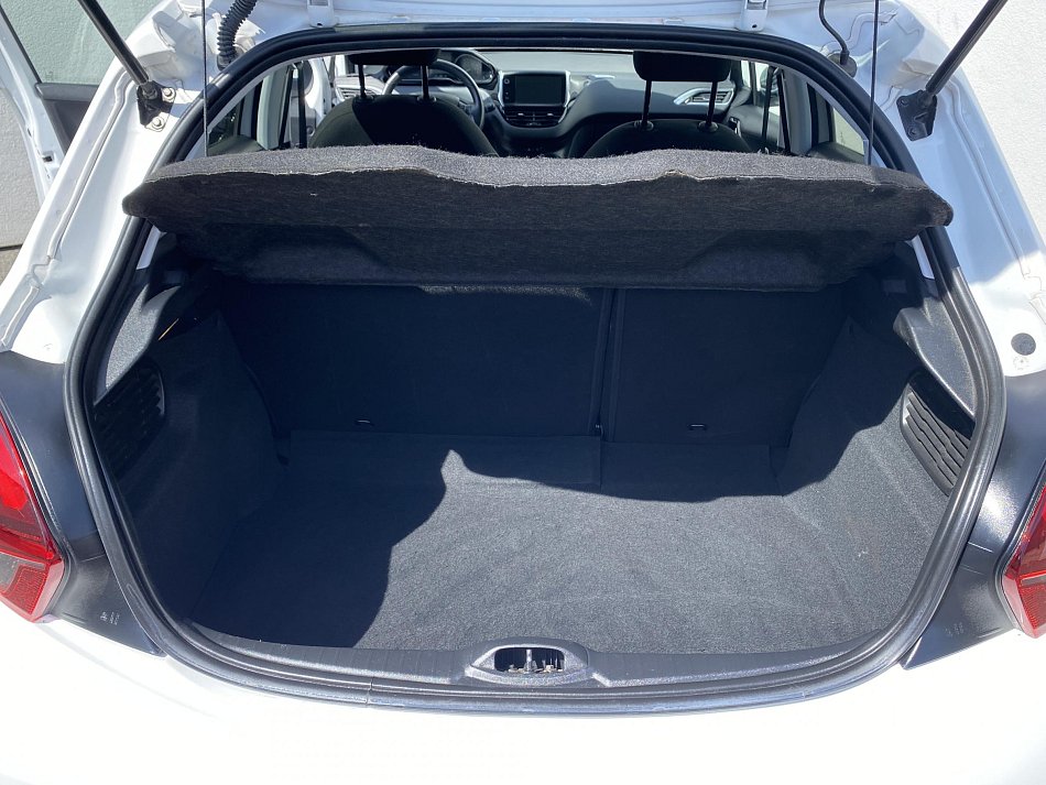 Peugeot 208 1.2 PT Style