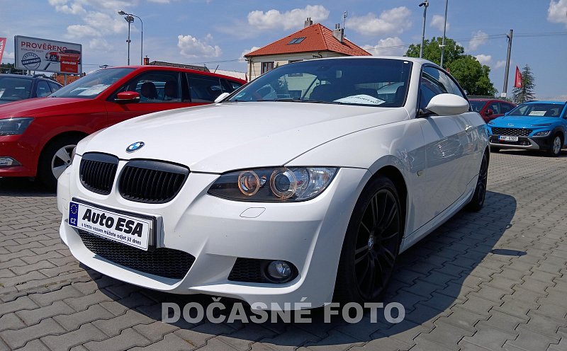 BMW Řada 3 325 i  E93