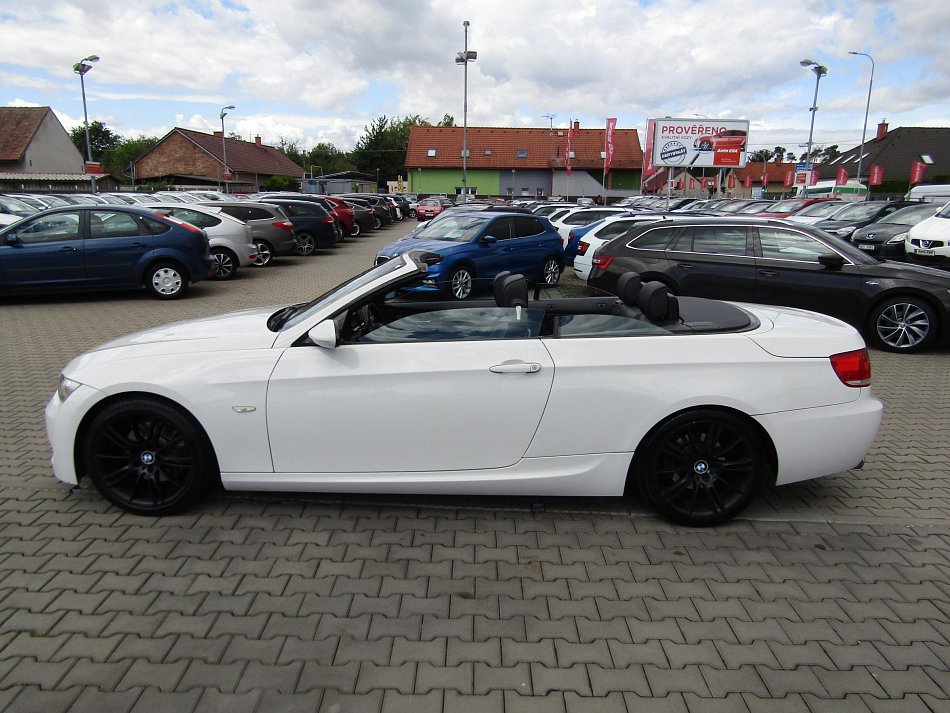 BMW Řada 3 3.0i  325i