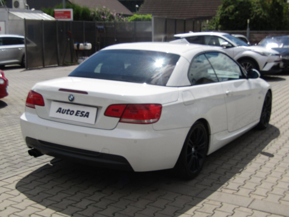 BMW Řada 3 3.0i  325i
