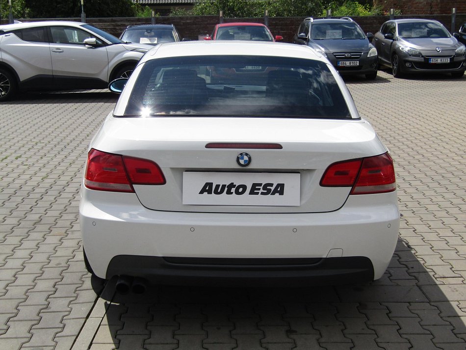 BMW Řada 3 3.0i  325i