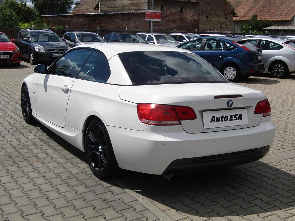 BMW Řada 3 3.0i  325i