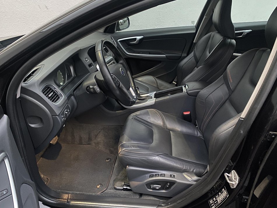 Volvo V60 2.0 D Ocean Race