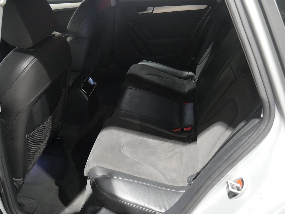 Audi A4 2.0 TDi  Quattro