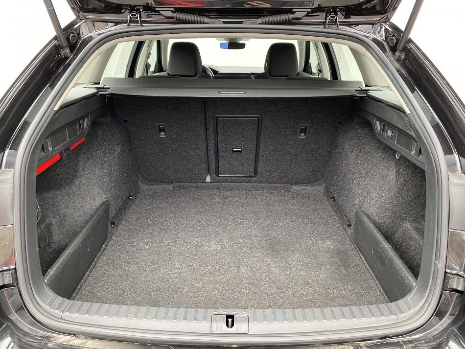 Škoda Octavia IV 2.0 TDi Ambition 4X4