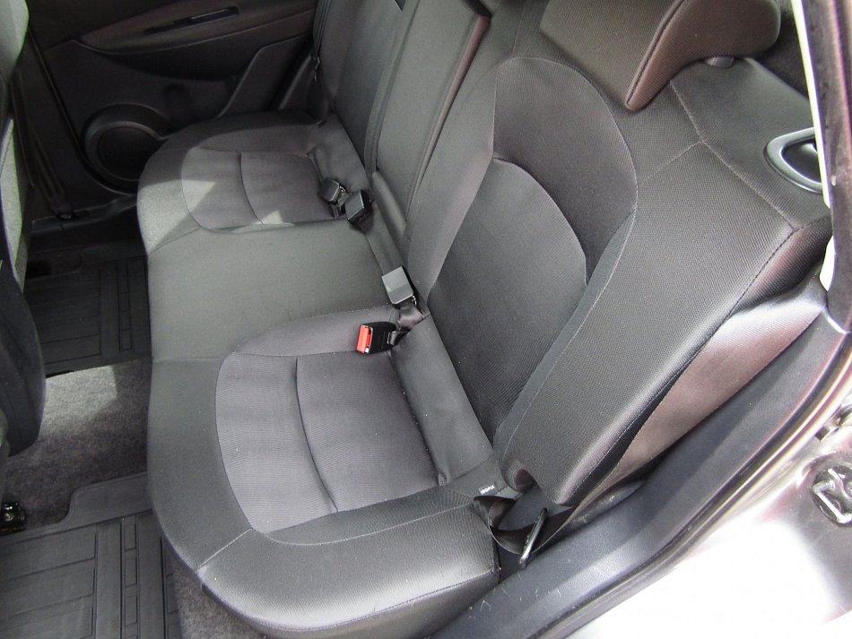 Nissan Qashqai 1.6i 