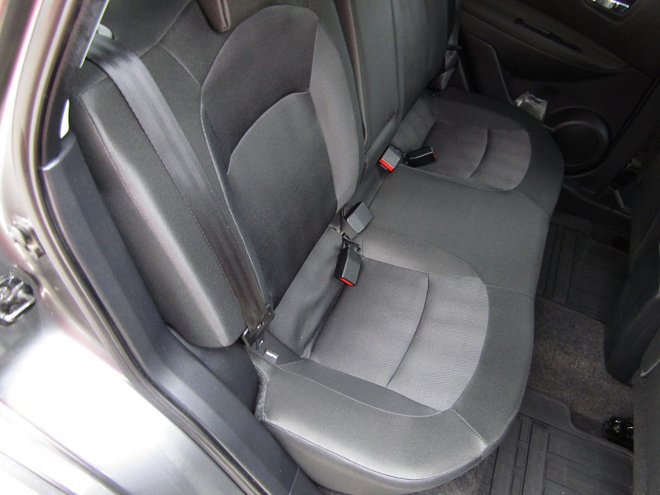 Nissan Qashqai 1.6i 