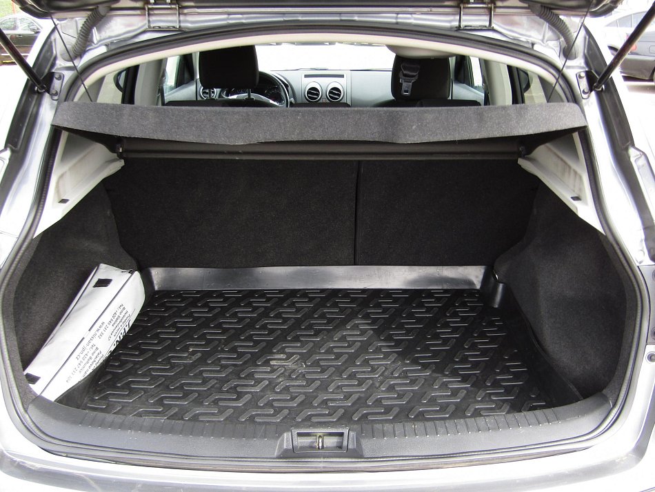 Nissan Qashqai 1.6i 
